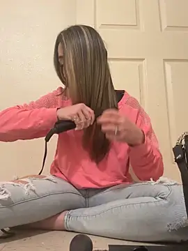 Snapshot of miatate chatting on 03-01-26, 05:53 miatate online show from 03-01-26, 05:53