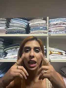 Monahliza online show from 04-12-26, 02:33