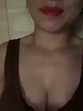 Snapshot of Diana-sexyy chatting on 05-11-26, 06:30 Diana-sexyy online show from 05-11-26, 06:30