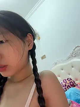 TinyBabe online show from 05-04-26, 12:45