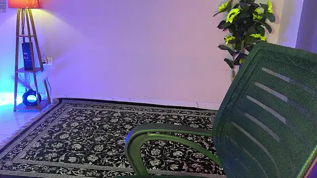 Saira Hotty online show from 04-12-26, 07:46