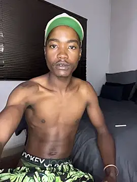 Snapshot of Boytoy_BigD chatting on 02-13-26, 10:06 Boytoy BigD online show from 02-13-26, 10:06