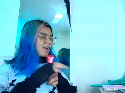 tsuky nekoo online show from 11-18-25, 01:11