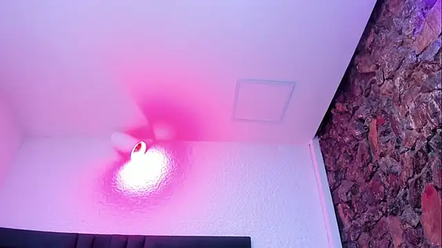 VictoriaRouge  online show from 02-17-26, 03:47