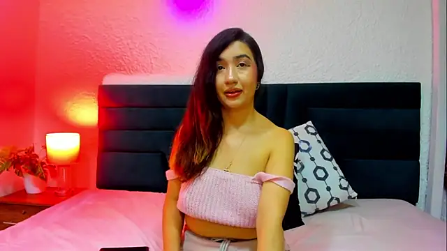 VictoriaRouge  online show from 03-03-26, 04:18