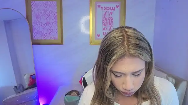 Evy Luxx v online show from 03-17-26, 03:33