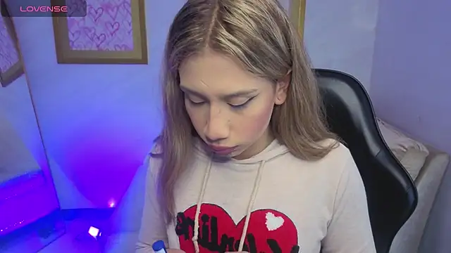 Evy Luxx v online show from 03-27-26, 03:34