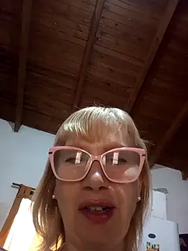 Snapshot of SexyMilf1211 chatting on 02-04-26, 03:07 SexyMilf1211 online show from 02-04-26, 03:07