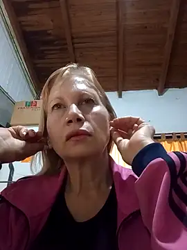 SexyMilf1211 online show from 03-25-26, 12:33