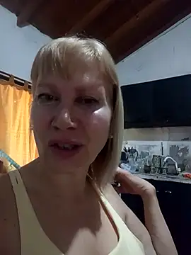 SexyMilf1211 online show from 04-18-26, 02:43
