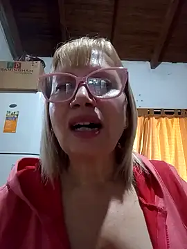 Snapshot of SexyMilf1211 chatting on 04-24-26, 02:08 SexyMilf1211 online show from 04-24-26, 02:08