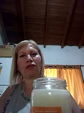 Snapshot of SexyMilf1211 chatting on 04-25-26, 05:43 SexyMilf1211 online show from 04-25-26, 05:43