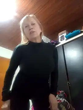 Snapshot of SexyMilf1211 chatting on 05-10-26, 12:38 SexyMilf1211 online show from 05-10-26, 12:38
