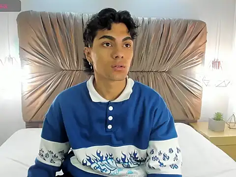 Snapshot of MattFiore chatting on 11-27-25, 12:29 MattFiore online show from 11-27-25, 12:29