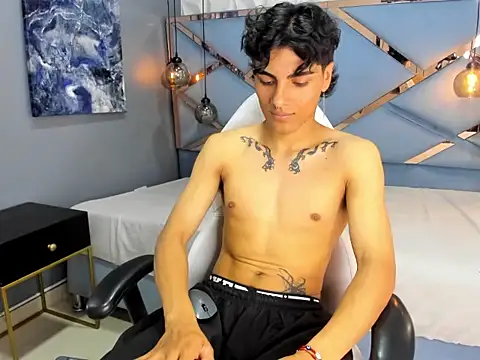 Snapshot of MattFiore chatting on 11-29-25, 06:33 MattFiore online show from 11-29-25, 06:33