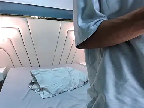 Snapshot of MattFiore chatting on 12-03-25, 11:52 MattFiore online show from 12-03-25, 11:52