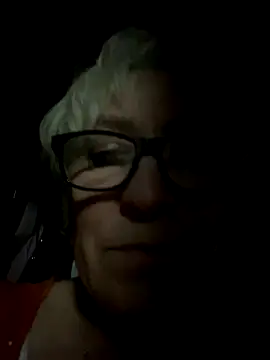 Snapshot of EvaaaSky chatting on 11-13-25, 07:13 EvaaaSky online show from 11-13-25, 07:13