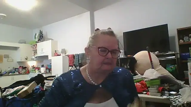 TiguhguhrsRose online show from 01-15-26, 12:59