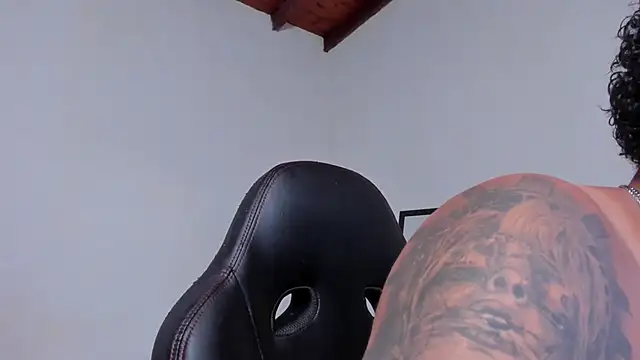 LuigiVitale 1 online show from 03-20-26, 01:10