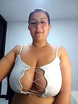 CelesteAlvarez1989 online show from 04-12-26, 02:16