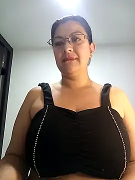 CelesteAlvarez1989 online show from 04-15-26, 06:31