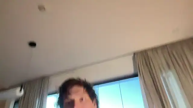 alex islivee online show from 05-07-26, 08:36