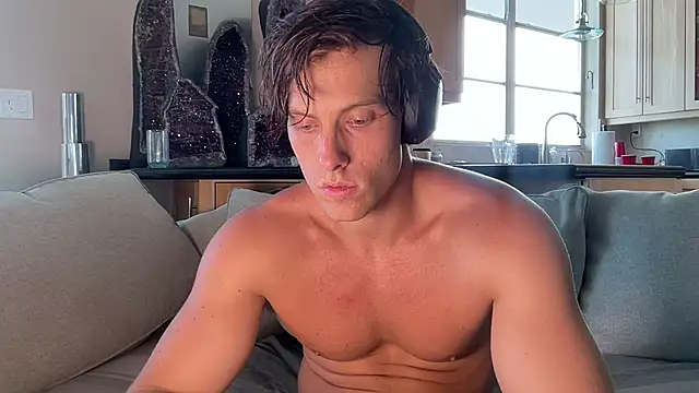 Snapshot of alex_islivee chatting on 07-10-26, 10:34 alex islivee online show from 07-10-26, 10:34