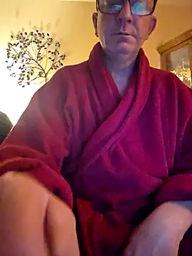 Snapshot of longsmooth4u chatting on 03-28-26, 10:04 longsmooth4u online show from 03-28-26, 10:04