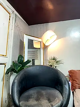  SandraHornball  online show from 12-16-25, 09:47