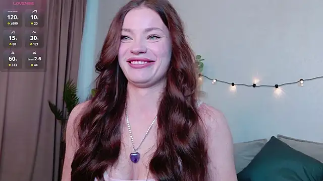 Taylla Nouell online show from 11-19-25, 07:52