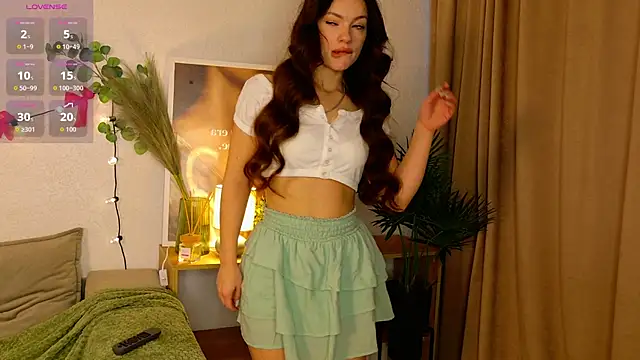 Taylla Nouell online show from 12-21-25, 07:26