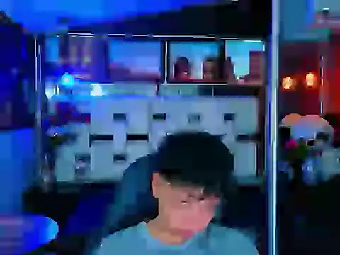 Snapshot of lunabustygirl chatting on 01-19-26, 01:15 lunabustygirl online show from 01-19-26, 01:15