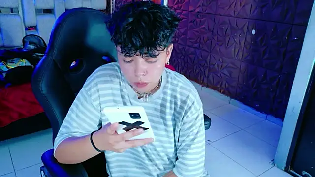 Snapshot of lunabustygirl chatting on 02-02-26, 05:06 lunabustygirl online show from 02-02-26, 05:06