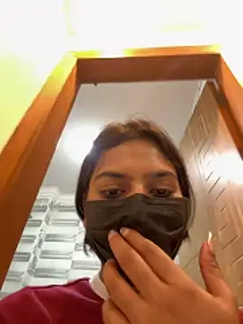Snapshot of sexyayeshadesi chatting on 05-11-26, 07:22 sexyayeshadesi online show from 05-11-26, 07:22