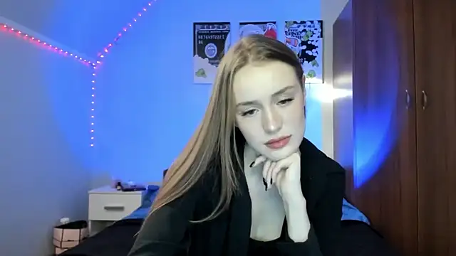 tinyglow online show from 02-07-26, 09:29