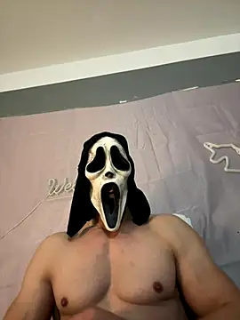 Snapshot of Luna_MaskedMan chatting on 11-17-25, 02:06 Luna MaskedMan online show from 11-17-25, 02:06