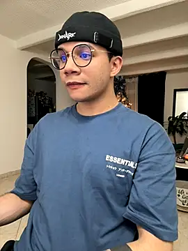 Snapshot of MarcoKostov chatting on 11-26-25, 02:45 MarcoKostov online show from 11-26-25, 02:45