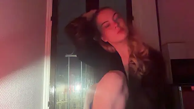 Snapshot of Josefinswe chatting on 01-13-26, 08:03 Josefinswe online show from 01-13-26, 08:03