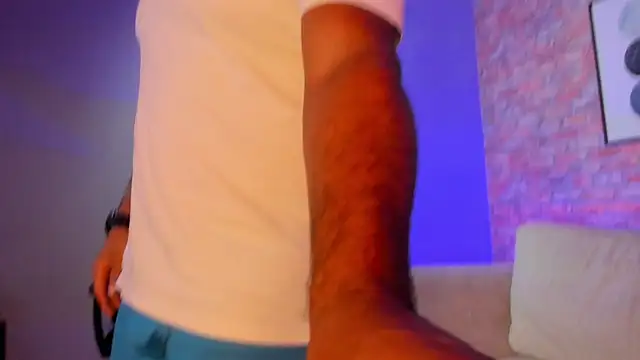 Chris Varden online show from 12-19-25, 06:37