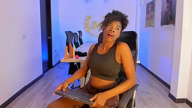 NalaRoux online show from 01-06-26, 04:05