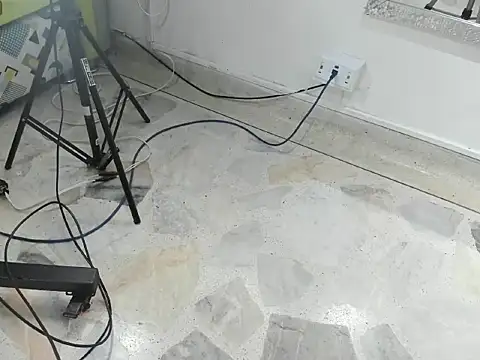 Snapshot of noa-camila chatting on 11-25-25, 12:38 noa-camila online show from 11-25-25, 12:38