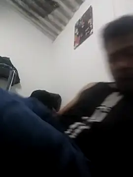 Snapshot of louishotlatinboy chatting on 11-18-25, 08:24 louishotlatinboy online show from 11-18-25, 08:24