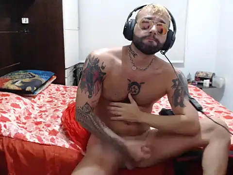 Snapshot of cosplayerfiit chatting on 11-14-25, 09:13 cosplayerfiit online show from 11-14-25, 09:13