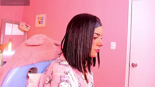 Milu carbajal x online show from 04-17-26, 03:31