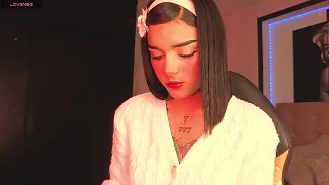 Milu carbajal x online show from 05-15-26, 04:41