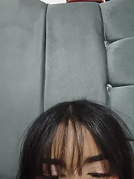 Snapshot of Milu_carbajal_x chatting on 06-21-26, 04:48 Milu carbajal x online show from 06-21-26, 04:48