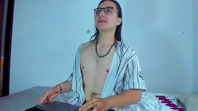 Amoneth Xx online show from 11-22-25, 04:39