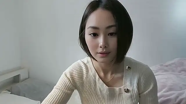 Snapshot of mio-japan chatting on 11-30-25, 04:27 mio-japan online show from 11-30-25, 04:27