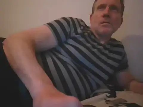 Snapshot of JonnaCD chatting on 12-07-24, 04:42 JonnaCD online show from 12-07-24, 04:42