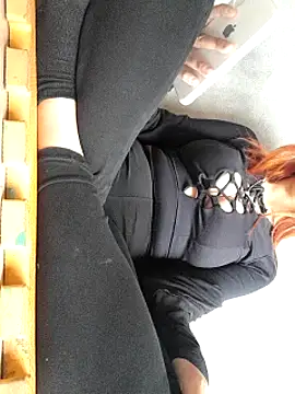 Snapshot of ruivinhahothot chatting on 11-15-25, 03:19 ruivinhahothot online show from 11-15-25, 03:19